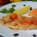 Тилапия с овощами Необычный рецепт тилапии, запеченной с помидорами и сыром
